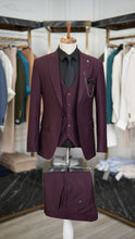 Charger l&#39;image dans la galerie, Lars Slim Fit Burgundy Suit
