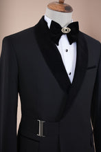 Laden Sie das Bild in den Galerie-Viewer, Noah Black Tuxedo Premium Collection (Wedding Edition)
