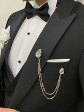 Load image into Gallery viewer, Connor Slim Fit Detachable Collared Dovetail Groom Tuxedo
