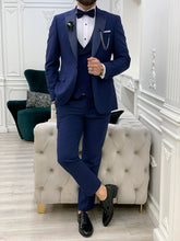 Laden Sie das Bild in den Galerie-Viewer, Connor Slim Fit Detachable Dovetail Groom Tuxedo
