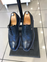 Load image into Gallery viewer, WINGTIP OXFORDS
