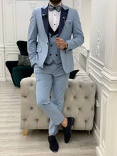 Load image into Gallery viewer, Connor Slim Fit Detachable Collar Ice Blue Groom Tuxedo
