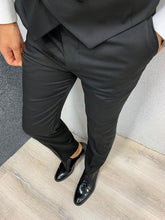 Laden Sie das Bild in den Galerie-Viewer, Piomo Black Special Edition Suit (Wedding Collection)
