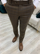 이미지를 갤러리 뷰어에 로드 , Luxe Slim Fit Dark Coffee Double Breasted Suit
