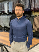Charger l&#39;image dans la galerie, Lance Navy with Needle Collar and Cuffs Shirt
