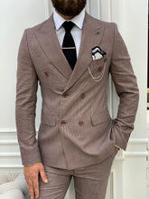 이미지를 갤러리 뷰어에 로드 , Luxe Slim Fit Cherry Rot Double Breasted Suit
