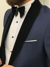 Laden Sie das Bild in den Galerie-Viewer, Kyle Slim Fit Shawl Velvet Collared Smokin Tuxedo
