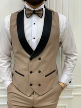 Laden Sie das Bild in den Galerie-Viewer, Connor Slim Fit Detachable Collar Dovetail Cream Tuxedo

