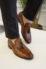 Load image into Gallery viewer, Lance Tasseled Camel Leather Loafer
