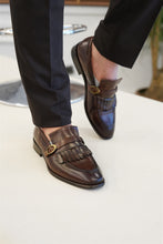 Charger l&#39;image dans la galerie, Lance Special Edition Pleasted Leather Loafer ( In 2 Colors )
